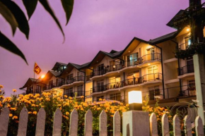 Lake View Luxury Apartment